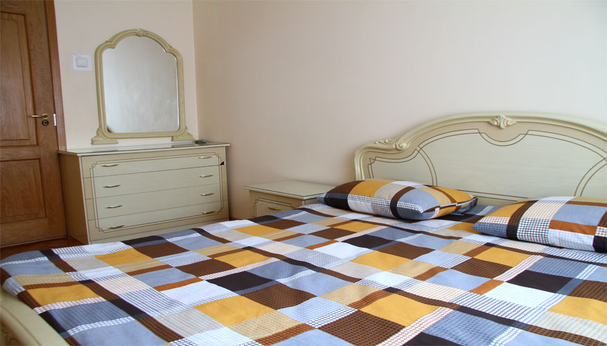 Rental for groups or families in Chisinau: 4 rooms, 3 bedrooms, 80 m²